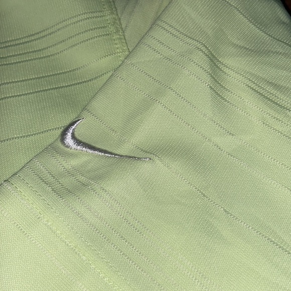 Men’s Nike Golf Tee - Picture 4 of 4